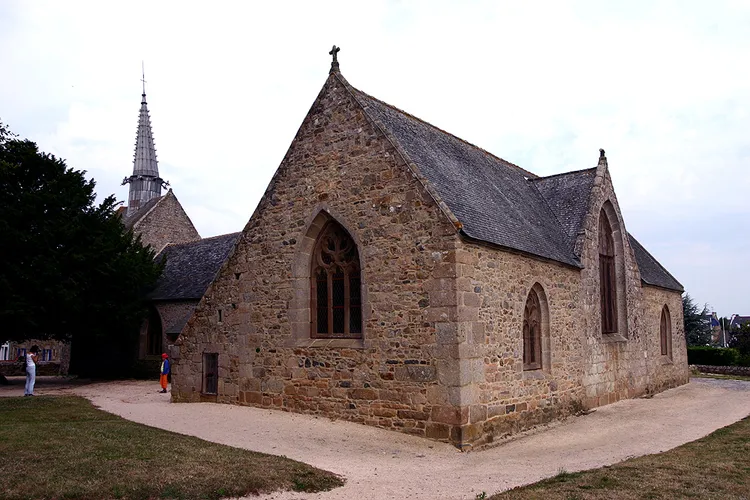 Image qui illustre: Chapelle Saint-Gonéry à Plougrescant - 0