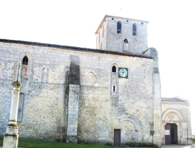 Image qui illustre: Église Saint-Martin de Fronsac à Fronsac - 0