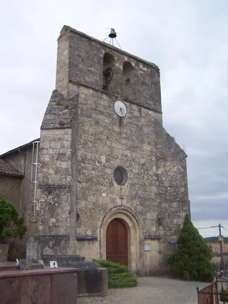 Image qui illustre: Eglise Saint-Genès de Soulignac à Soulignac - 0
