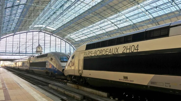 Image qui illustre: Gare Saint Jean à Bordeaux - 1