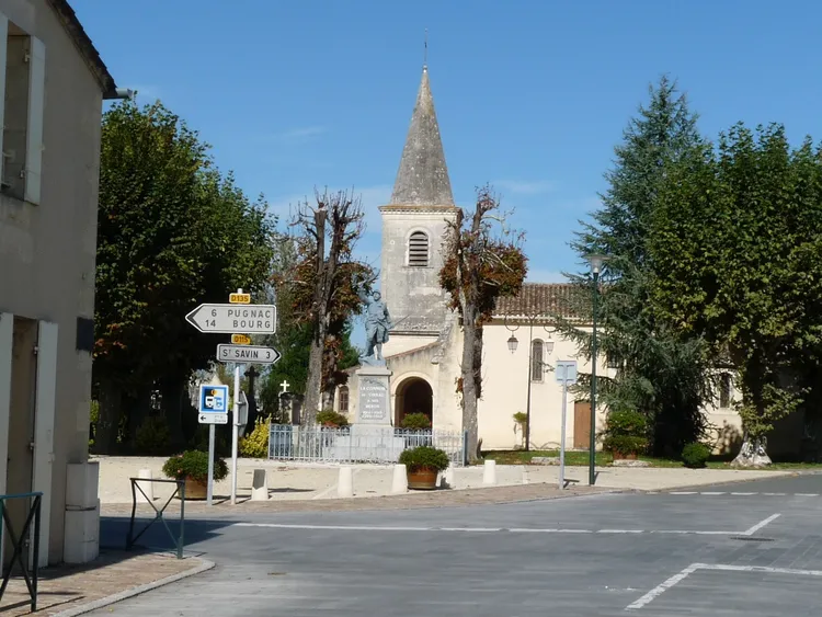 Image qui illustre: Eglise de Civrac-de-Blaye à Civrac-de-Blaye - 1
