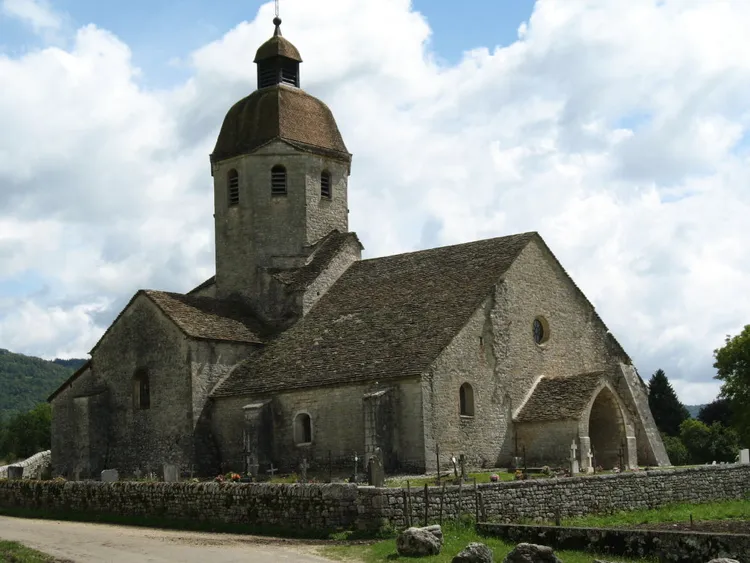 Image qui illustre: Eglise de Saint-Hymetière à Saint-Hymetière-sur-Valouse - 0