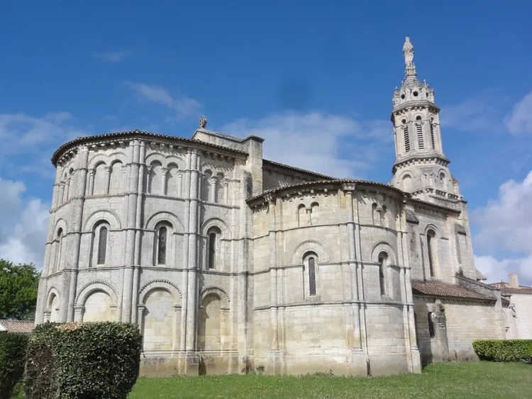 Image qui illustre: Eglise Notre-Dame de Bayon-sur-Gironde à Bayon-sur-Gironde - 1