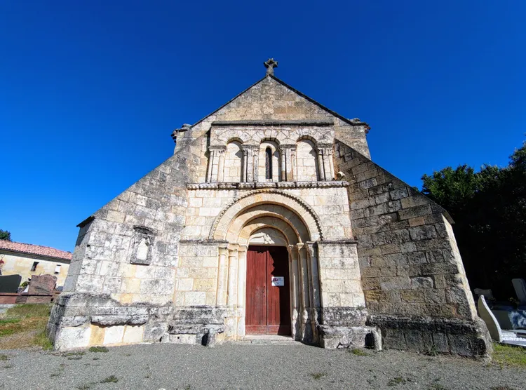 Image qui illustre: Église Sainte-Colombe à Sainte-Colombe - 0