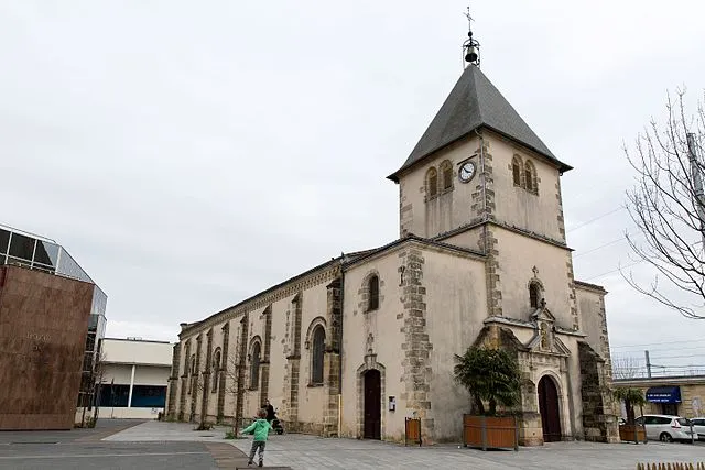 Image qui illustre: Église Saint-Martin à Pessac - 1