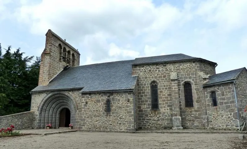 Image qui illustre: Eglise Saint-Jean Baptiste de Vernols