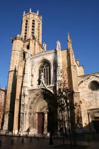 Image qui illustre: Cathédrale Saint-Sauveur
