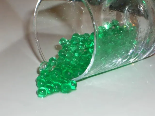 Image qui illustre: Fabrique tes perles de sirop aux algues