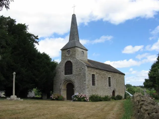 Image qui illustre: Eglise de Saint-Lormel