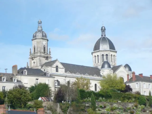 Image qui illustre: Église Sainte-madeleine - Segré