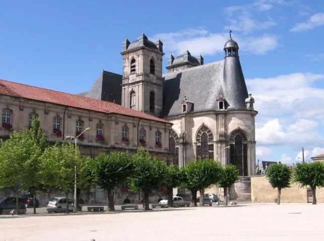 Image qui illustre: Abbaye Saint-Michel de Saint-Mihiel