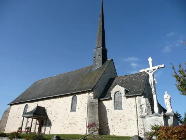 Image qui illustre: Église Saint-aubin - Pouancé