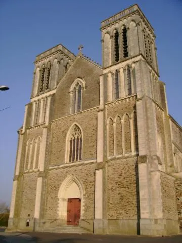 Image qui illustre: Église Saint-denis - Candé