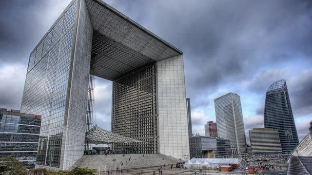 Image qui illustre: La grande Arche de la Défense