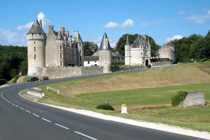 Image qui illustre: Château De Montpoupon