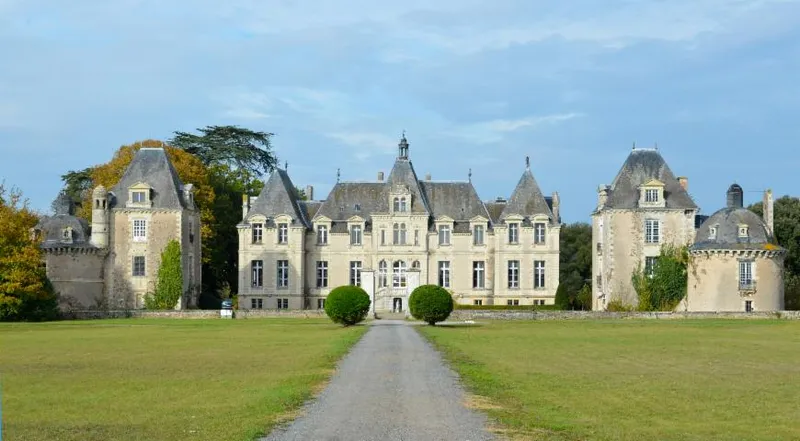 Image qui illustre: Château De Vair