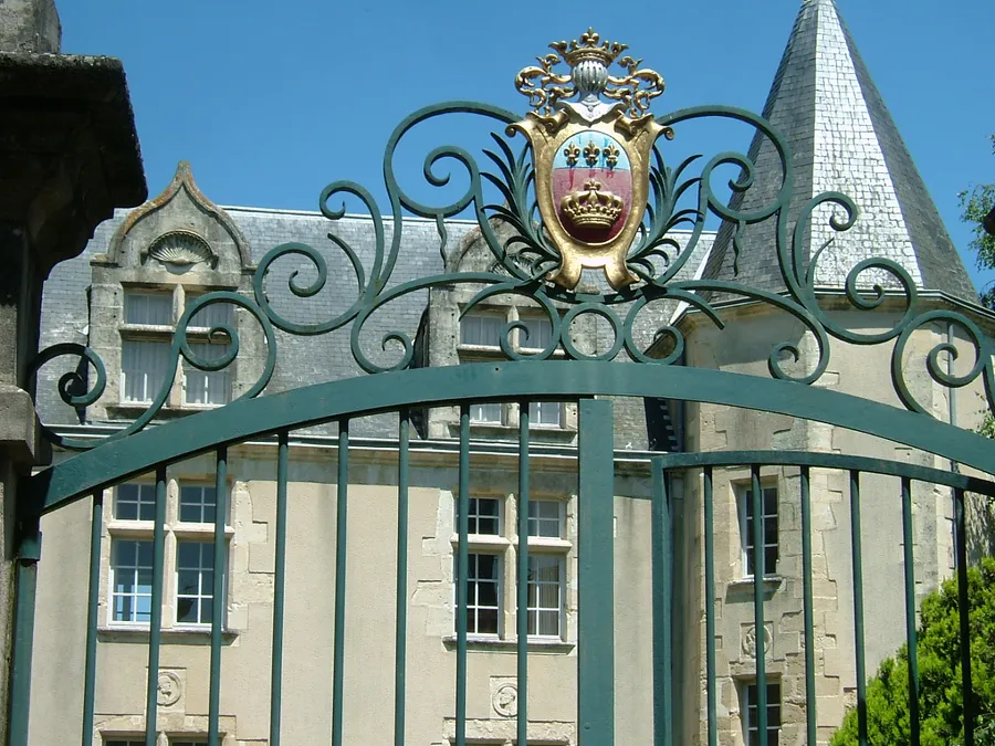 Image du carousel qui illustre: L'hôtel Balizy à Saint-Maixent-l'École