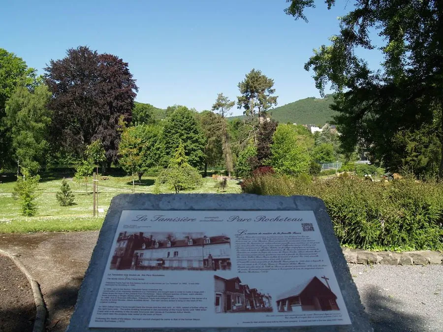 Image du carousel qui illustre: Parc Municipal Rocheteau à Revin