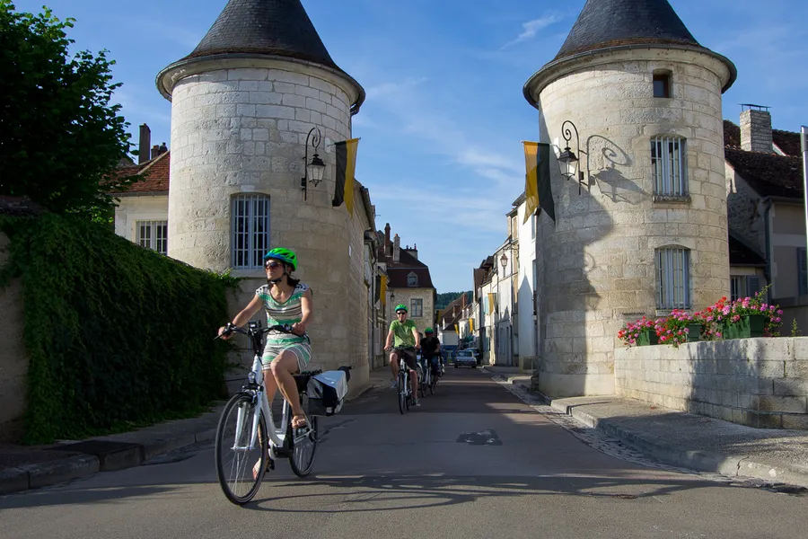Image du carousel qui illustre: E-bike Winetours à Chablis