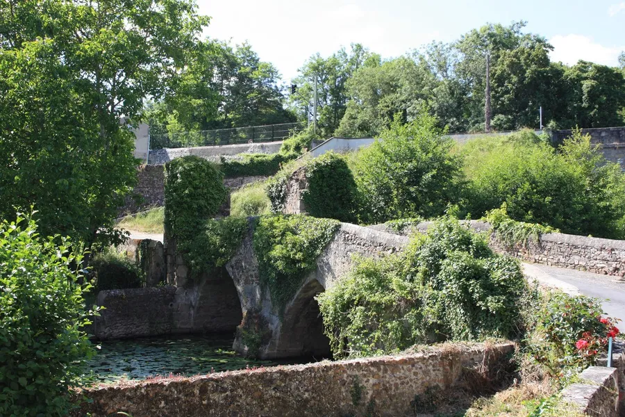Image du carousel qui illustre: Pont Cadoré à Argentonnay