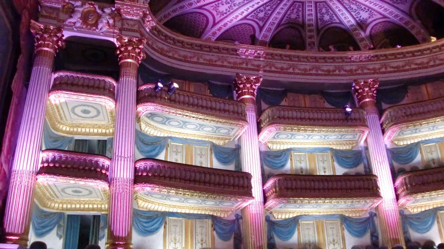 Image du carousel qui illustre: Grand Théâtre à Bordeaux
