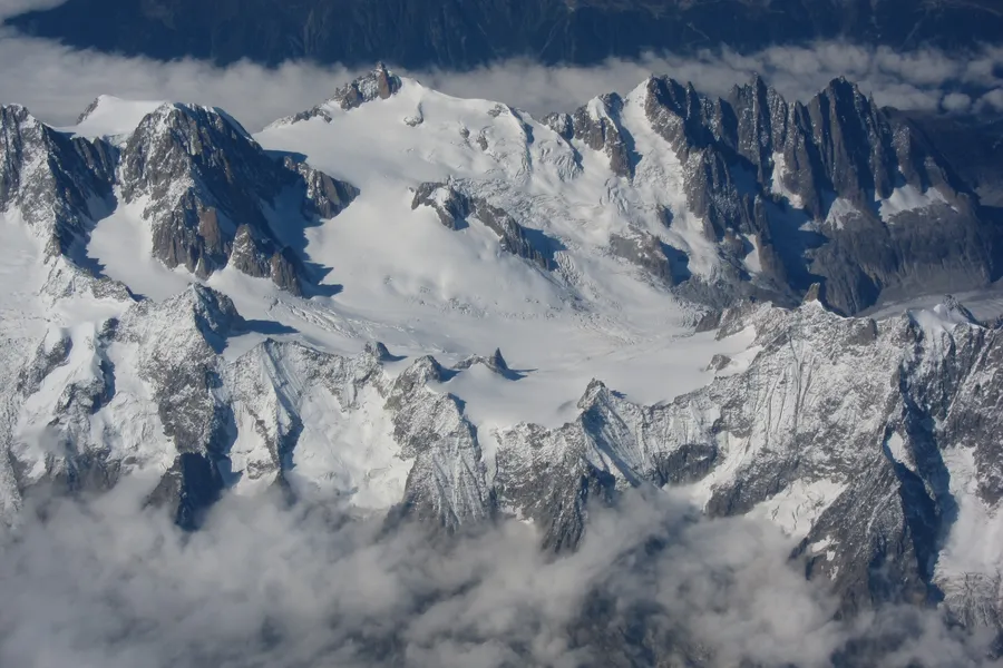 Image du carousel qui illustre: Glacier du Géant à Chamonix-Mont-Blanc