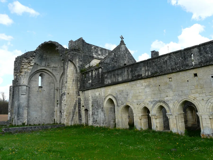 Image du carousel qui illustre: Abbaye de Boschaud à Villars