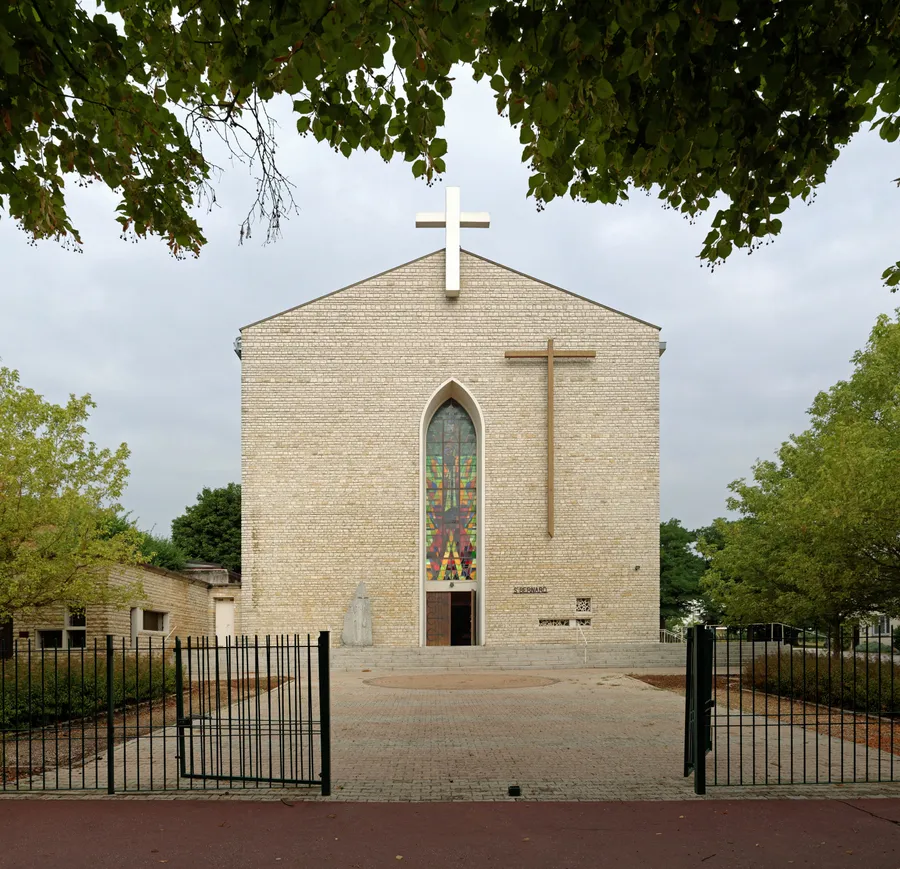 Image du carousel qui illustre: Église Saint-bernard à Fontaine-lès-Dijon