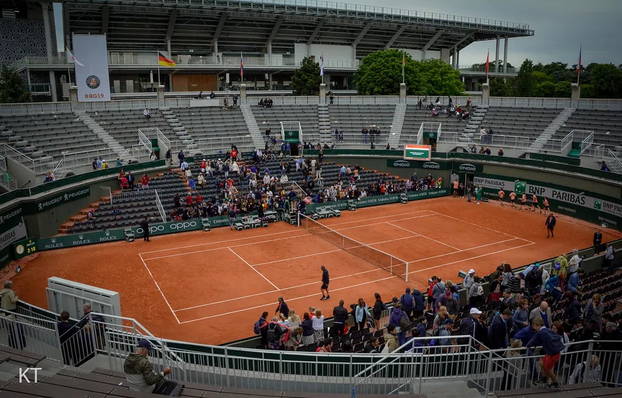 Image du carousel qui illustre: Stade Roland Garros à Paris
