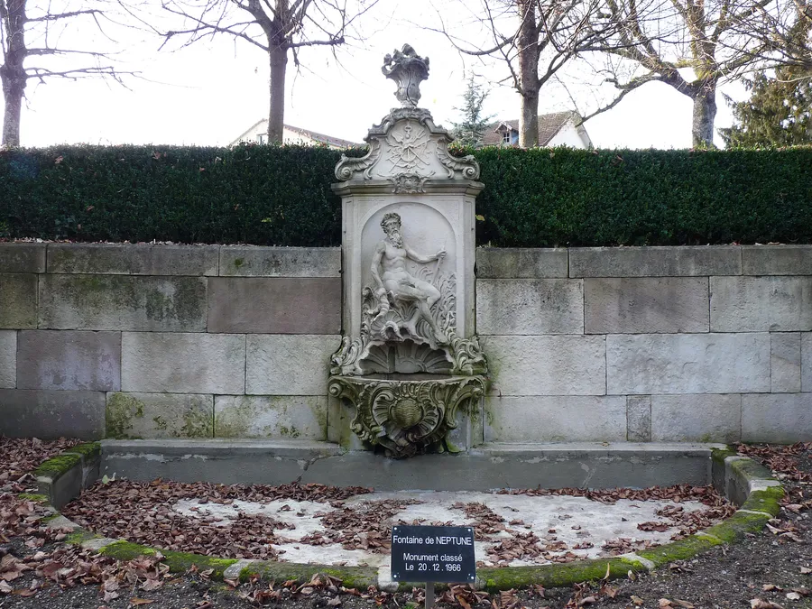 Image du carousel qui illustre: La Fontaine De Neptune à Remiremont