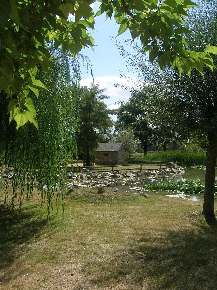 Image du carousel qui illustre: Parc Touristique Mouton Village à Vasles