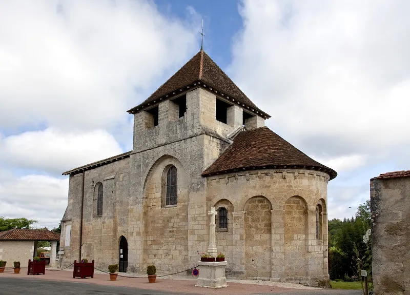 Image du carousel qui illustre: Eglise Saint-Pantaléon à Brantôme en Périgord