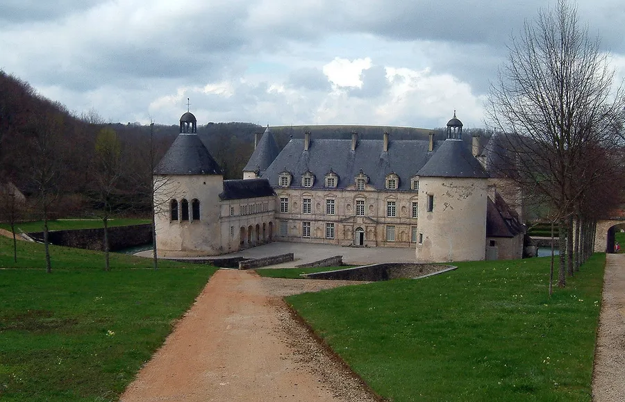 Image du carousel qui illustre: Château De Bussy-rabutin à Bussy-le-Grand
