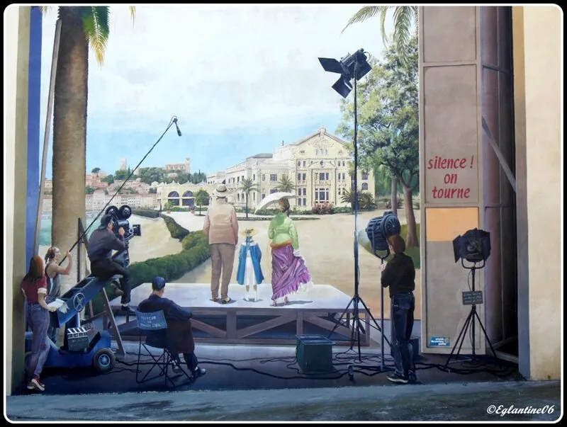 Image du carousel qui illustre: L'envers du décor à Cannes