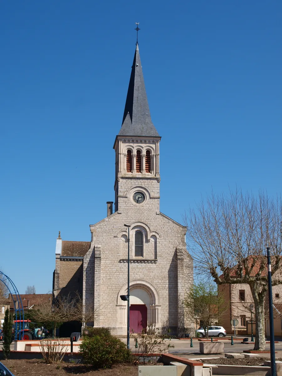Image du carousel qui illustre: Eglise Saint Martin de Vonnas à Vonnas