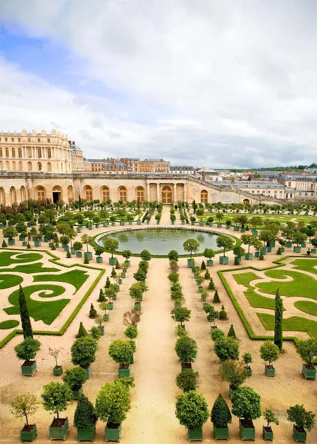 Image du carousel qui illustre: Jardin de Versailles à Versailles