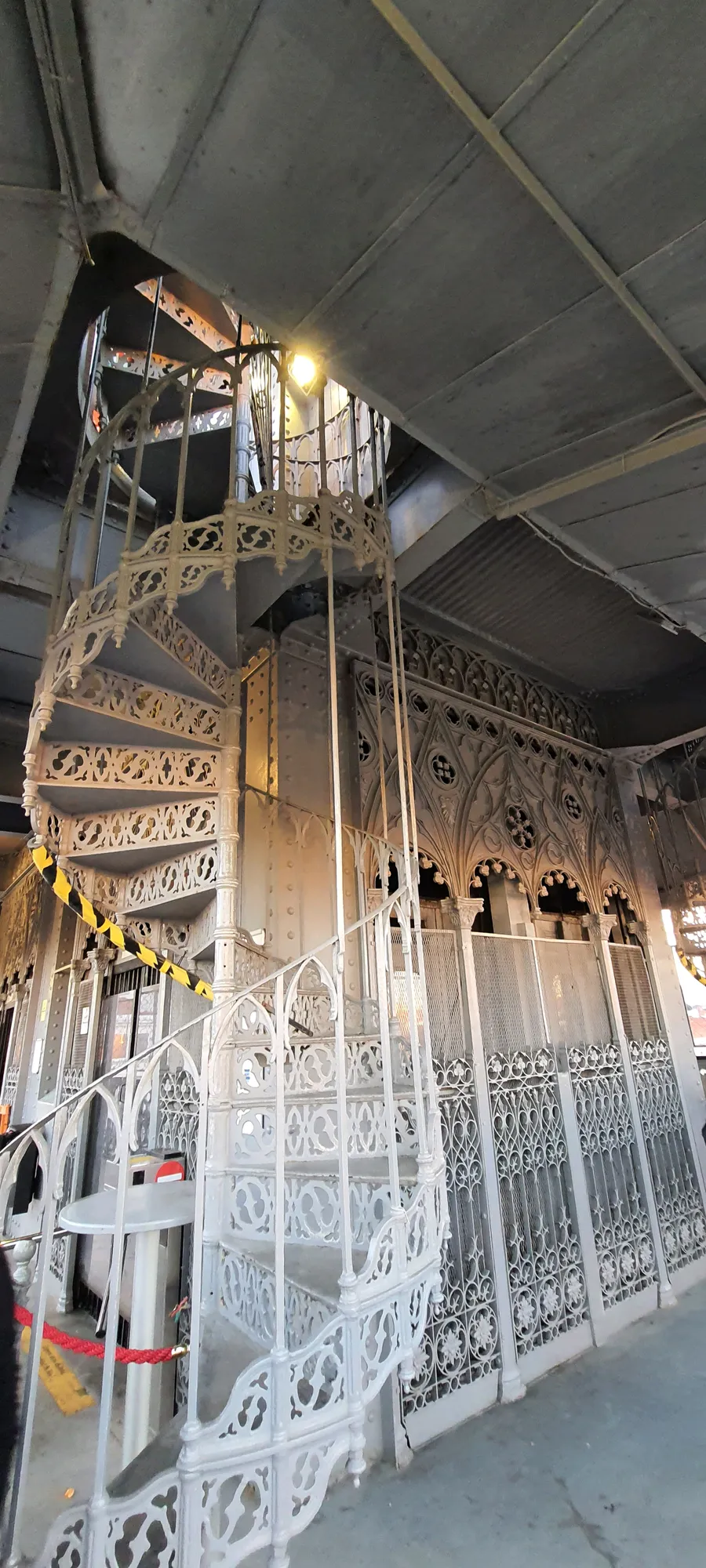 Image du carousel qui illustre: Ascenseur de Santa Justa  à 
