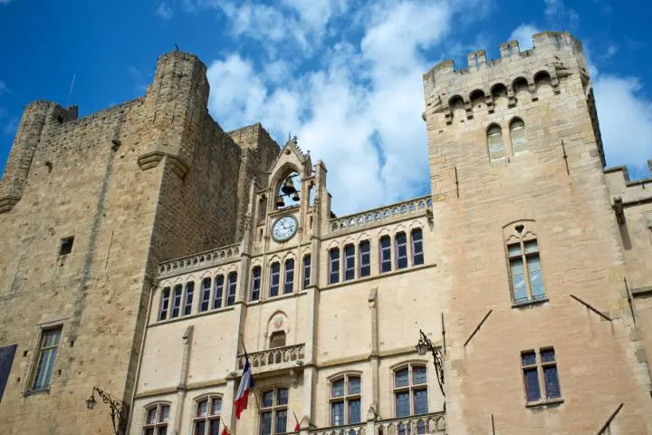 Image qui illustre: Hôtel de Ville de Narbonne