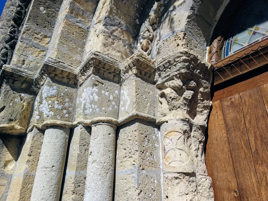 Image du carousel qui illustre: Église Saint-Michel à Saint-Michel-de-Montaigne