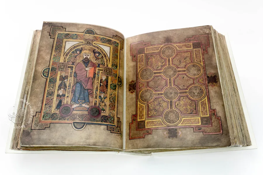 Image du carousel qui illustre: Bibliothèque Trinity College - The Book of Kells à 