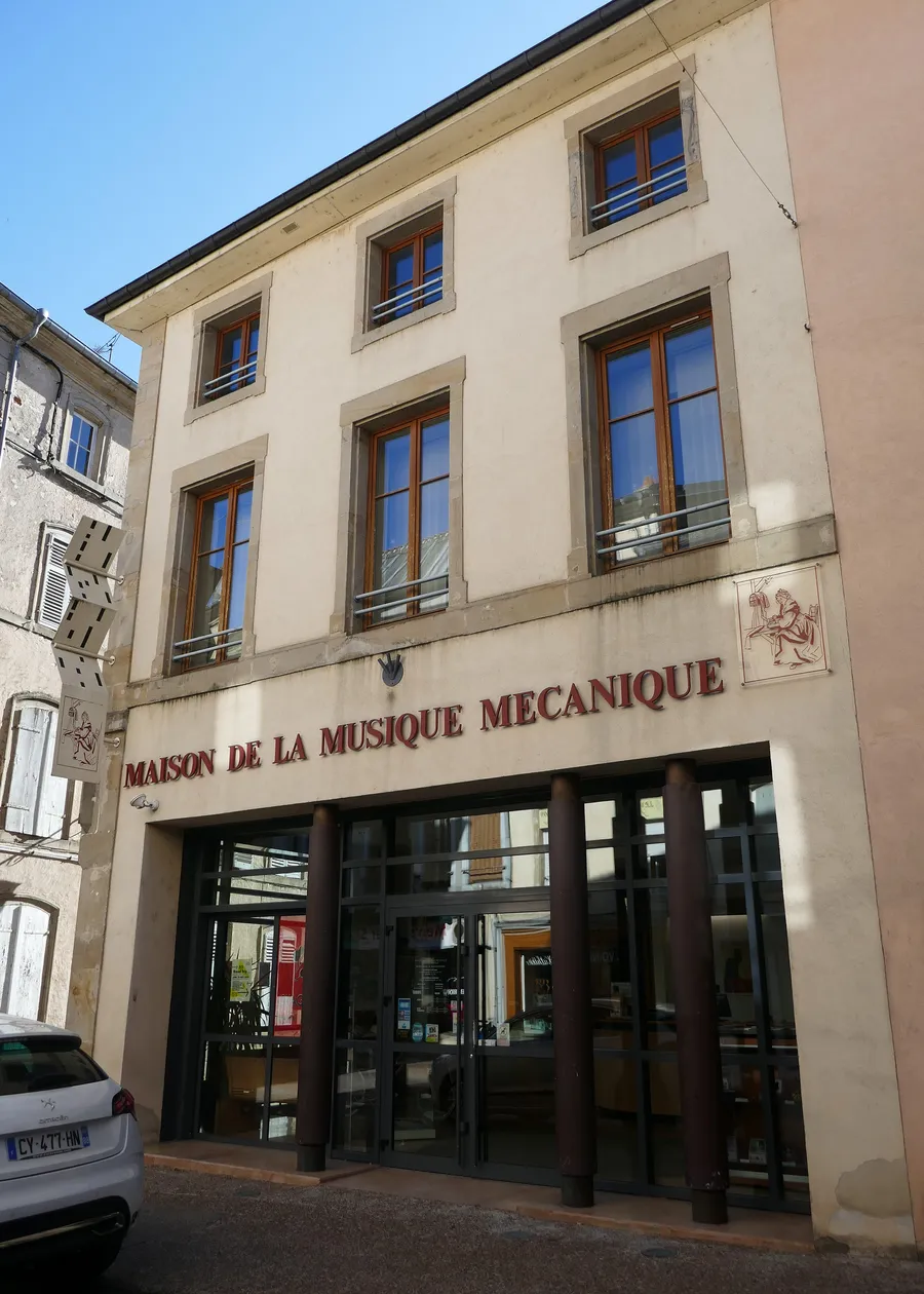 Image du carousel qui illustre: Maison De La Musique Mécanique à Mirecourt