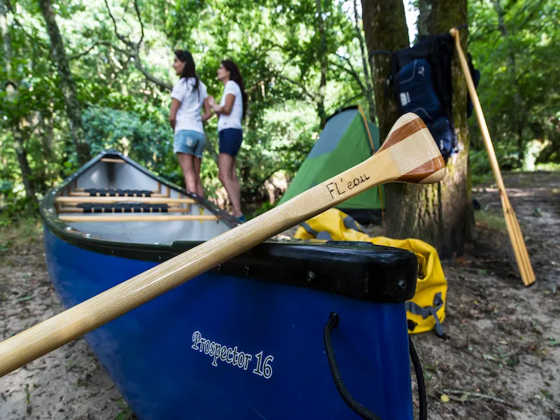 Image du carousel qui illustre: FL'eau, itinérance canoë camping et vélo cabane à Le Teich