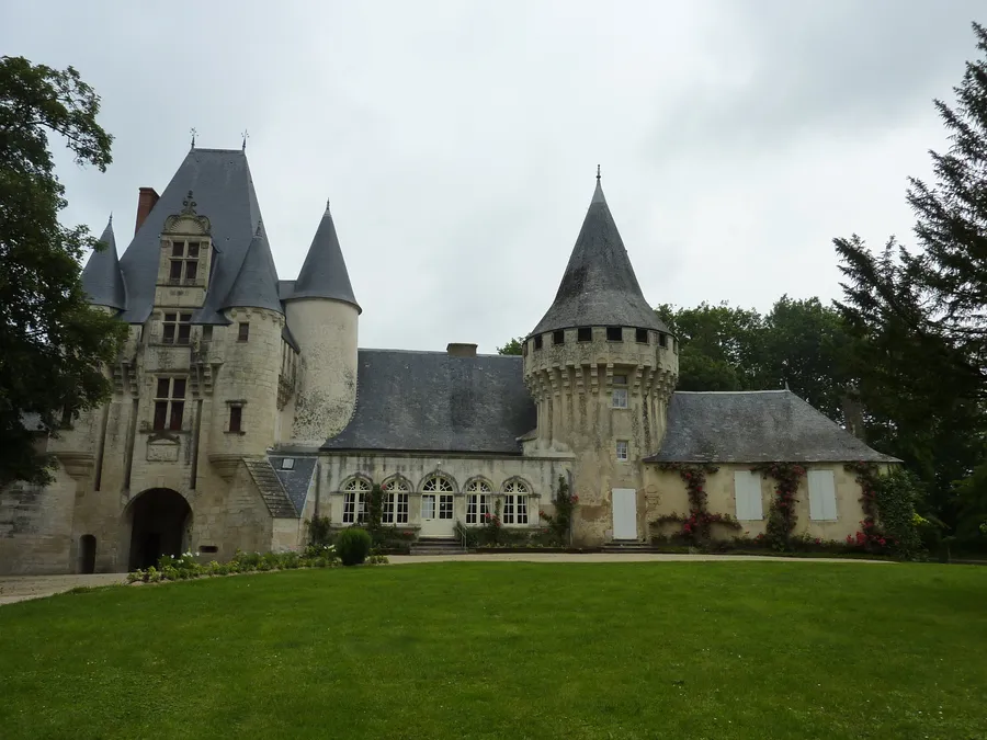 Image du carousel qui illustre: Château de Javarzay à Chef-Boutonne