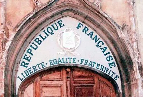 Image du carousel qui illustre: Collégiale Saint Pancrace à Aups