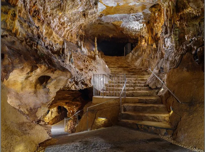 Image du carousel qui illustre: Grotte De Domme à Domme