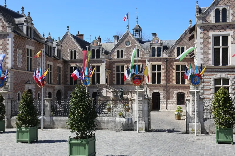 Image du carousel qui illustre: Hôtel Groslot à Orléans