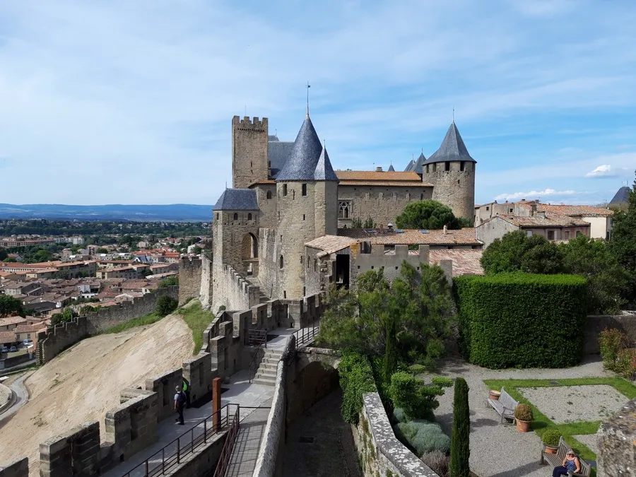 Image du carousel qui illustre: Château Et Remparts De La Cité De Carcassonne à Carcassonne